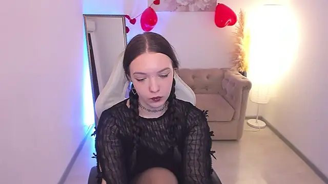 Snapshot of Emily_tender chatting on February 20, 6:26 am Emily tender online show from February 20, 6:26 am