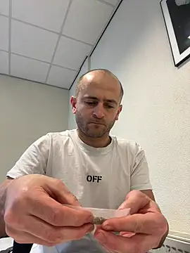 Majestik1 online show from February 17, 1:30 pm