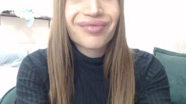 Snapshot of Coco_Chanell_ chatting on January 7, 5:51 pm Coco Chanell online show from January 7, 5:51 pm