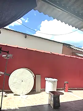 Snapshot of Larissinha015 chatting on January 7, 5:40 pm Larissinha015 online show from January 7, 5:40 pm