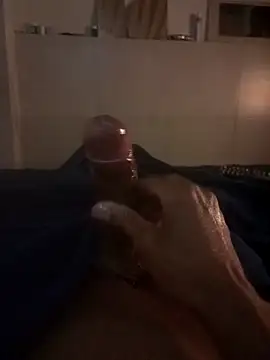 choocoolate online show from March 25, 4:01 am