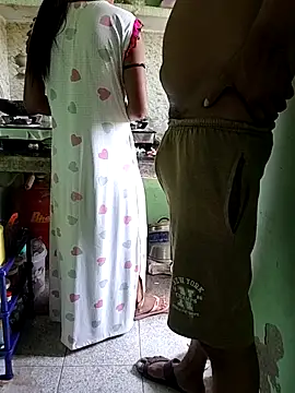 Night-Couple2 online show from March 8, 6:28 am