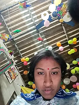 Night-Couple2 online show from January 8, 5:19 pm