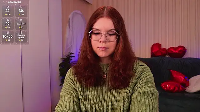 A Lot of Bunny online show from February 19, 9:06 am