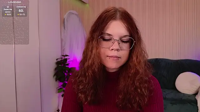 A Lot of Bunny online show from March 6, 9:04 am