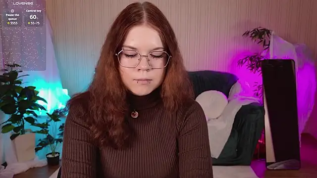 A Lot of Bunny online show from March 1, 8:14 am