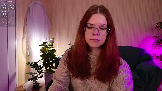 A Lot of Bunny online show from April 10, 9:27 am