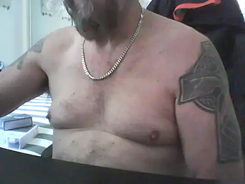 loudandproud online show from March 15, 5:47 am