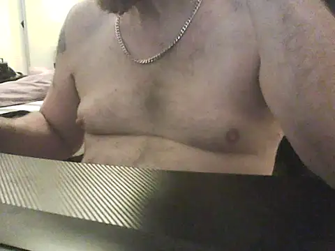 loudandproud online show from April 10, 3:24 am