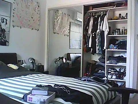 loudandproud online show from March 16, 1:57 am