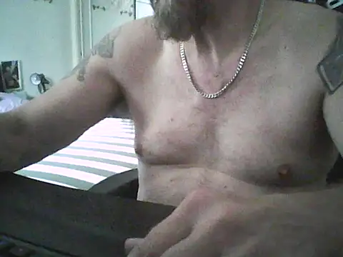 loudandproud online show from March 21, 5:08 am