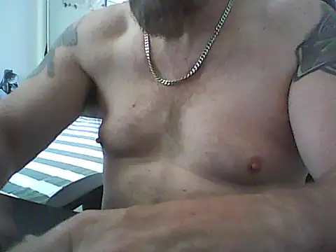 loudandproud online show from February 15, 11:47 pm