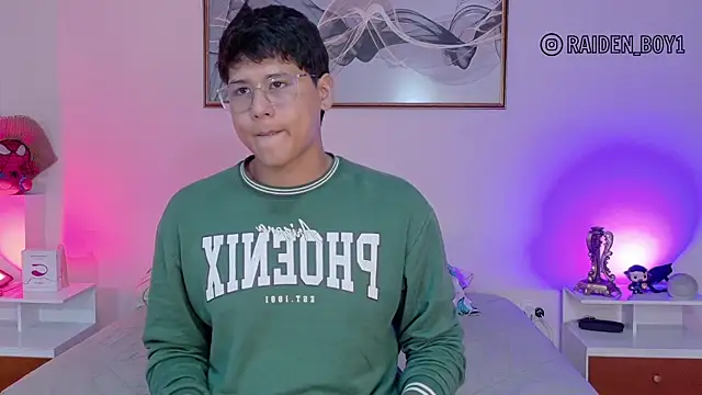 RaidenBoy11 online show from January 5, 6:55 pm