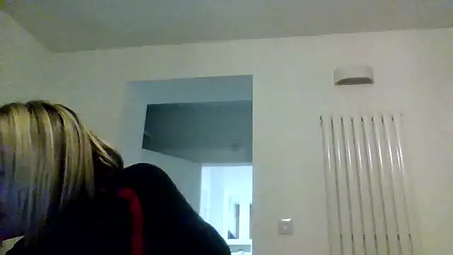 Milfshake227 online show from March 7, 6:57 pm