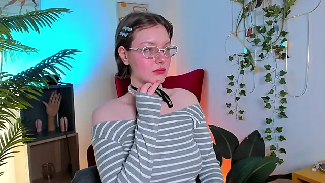 Pinky One online show from January 5, 9:07 pm