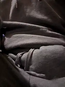 YoungAsainWithATrunk online show from February 28, 5:07 am