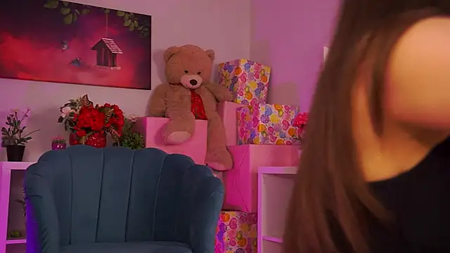 Ava Solis online show from March 1, 8:20 pm