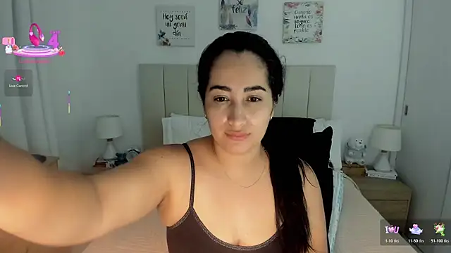 KiimDesire online show from April 22, 9:16 am