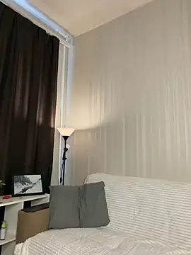 SkylineBliss online show from March 13, 9:25 am