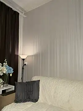 Snapshot of SkylineBliss chatting on July 10, 2:06 pm SkylineBliss online show from July 10, 2:06 pm