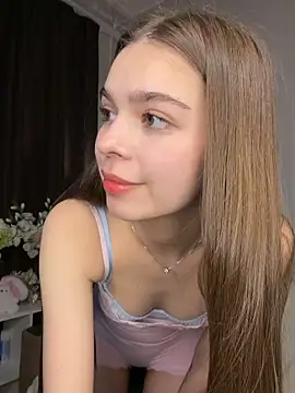Snapshot of SkylineBliss chatting on June 16, 1:11 pm SkylineBliss online show from June 16, 1:11 pm