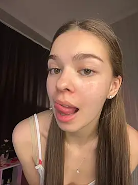 SkylineBliss online show from February 12, 9:14 pm