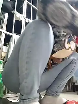   BingBing   online show from February 3, 11:26 am