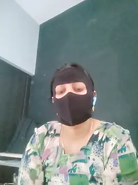 Snapshot of Tamilfathi chatting on February 9, 11:52 am Tamilfathi online show from February 9, 11:52 am