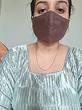 Snapshot of Tamilfathi chatting on June 10, 5:30 am Tamilfathi online show from June 10, 5:30 am