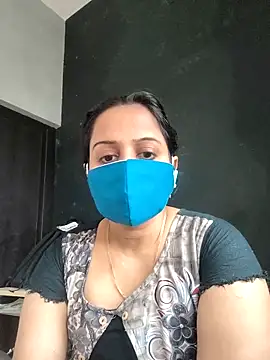 Snapshot of Tamilfathi chatting on February 6, 7:59 am Tamilfathi online show from February 6, 7:59 am