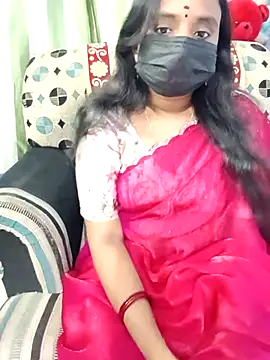 Snapshot of Tinarosy13 chatting on February 16, 3:54 pm Tinarosy13 online show from February 16, 3:54 pm