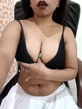 Hot Twinkle online show from April 10, 7:26 am