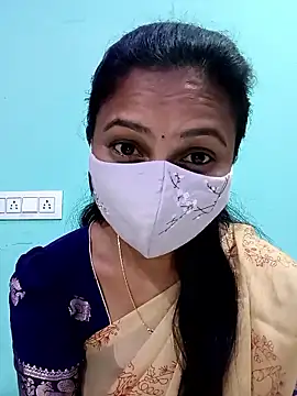 Snapshot of ammulu_sexy chatting on February 8, 5:32 pm ammulu sexy online show from February 8, 5:32 pm