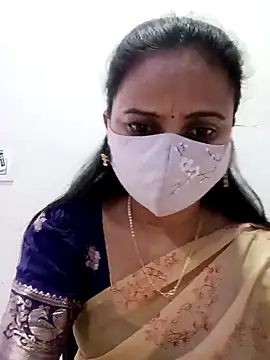 Snapshot of ammulu_sexy chatting on February 19, 4:31 am ammulu sexy online show from February 19, 4:31 am