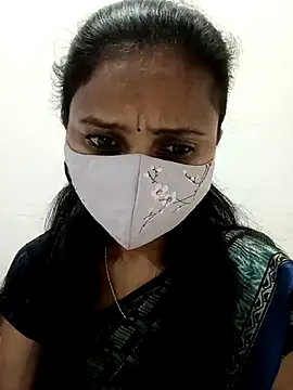 Snapshot of ammulu_sexy chatting on January 18, 2:04 am ammulu sexy online show from January 18, 2:04 am