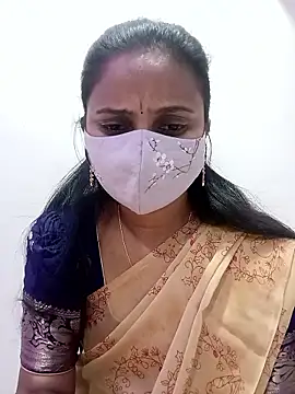 Snapshot of ammulu_sexy chatting on February 19, 4:59 pm ammulu sexy online show from February 19, 4:59 pm