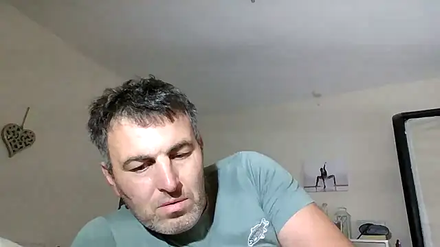 Snapshot of Hakfin666 chatting on July 2, 5:35 am Hakfin666 online show from July 2, 5:35 am