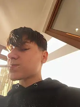 ravenryx online show from April 10, 12:34 pm