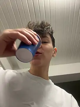 ravenryx online show from February 3, 3:50 pm