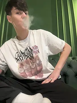 ravenryx online show from February 26, 3:56 pm