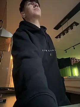 ravenryx online show from February 21, 3:47 pm