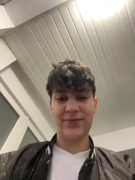 ravenryx online show from March 4, 3:31 pm