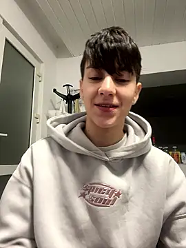 ravenryx online show from January 19, 6:06 am