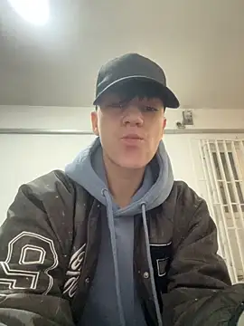 ravenryx online show from March 30, 1:45 pm