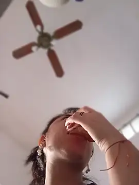 darkgodessone online show from April 3, 12:44 pm