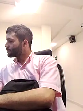 Snapshot of AndyKnoxx chatting on February 25, 7:58 pm AndyKnoxx online show from February 25, 7:58 pm