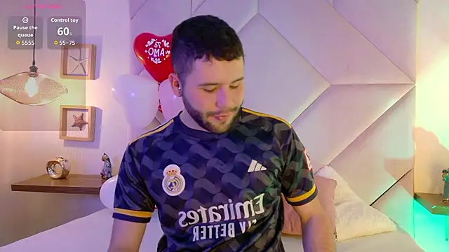 Snapshot of AndyKnoxx chatting on February 17, 8:06 pm AndyKnoxx online show from February 17, 8:06 pm