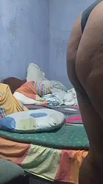 Isabel and Heckler online show from April 12, 12:58 am