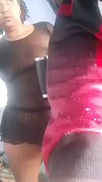 Isabel and Heckler online show from February 19, 11:40 am