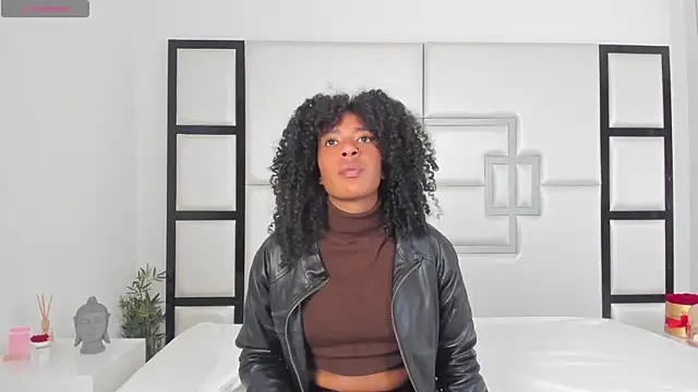 Snapshot of CarlaMarcuzzi chatting on January 11, 7:54 pm CarlaMarcuzzi online show from January 11, 7:54 pm